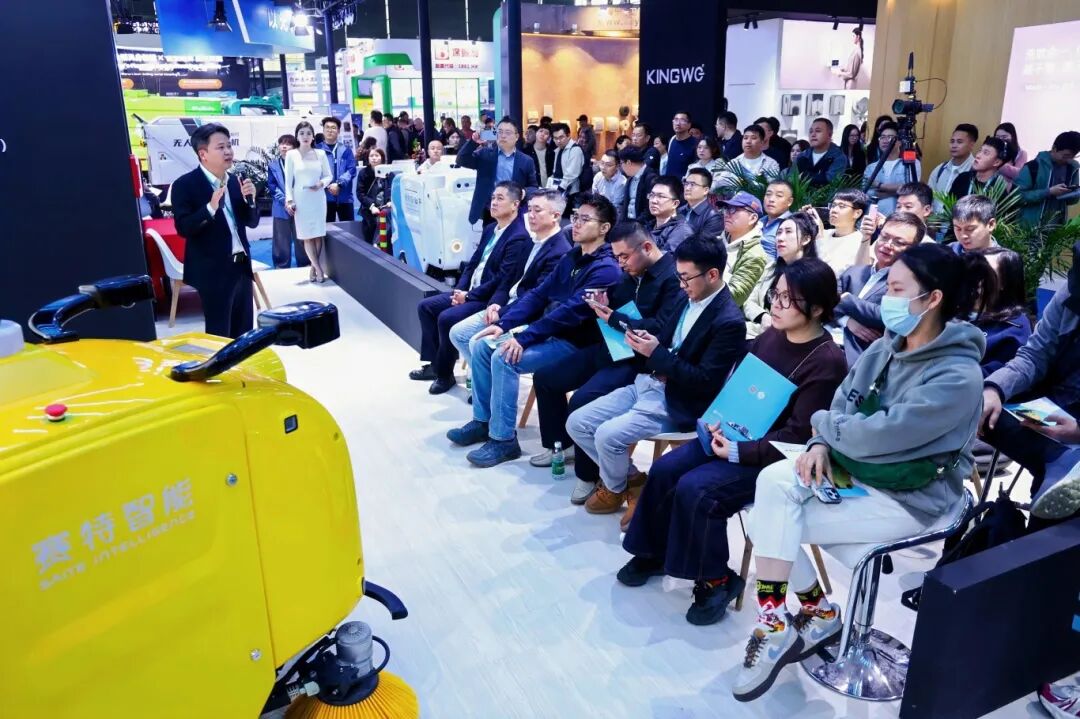 2026CCE 耀世登滬|賽特智能9.9萬新品發(fā)布，600+訂單再拓版圖